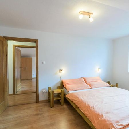 Apartmany Raztoky ลิฟตอฟสกีมิคูลาช ภายนอก รูปภาพ
