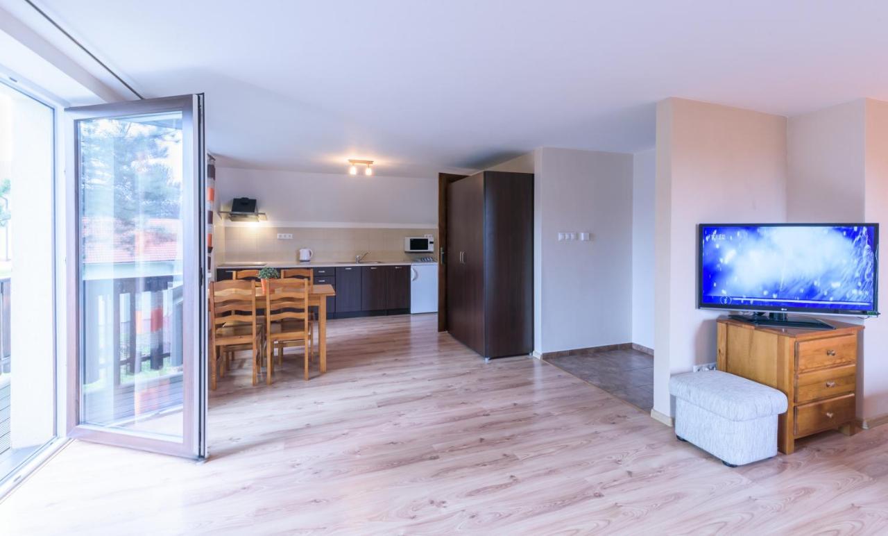 Apartmany Raztoky ลิฟตอฟสกีมิคูลาช ภายนอก รูปภาพ