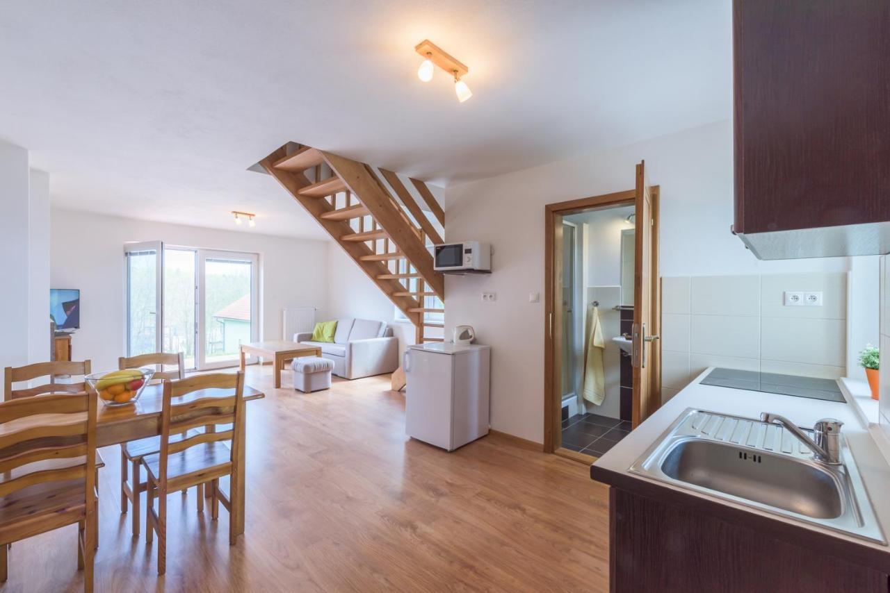 Apartmany Raztoky ลิฟตอฟสกีมิคูลาช ภายนอก รูปภาพ