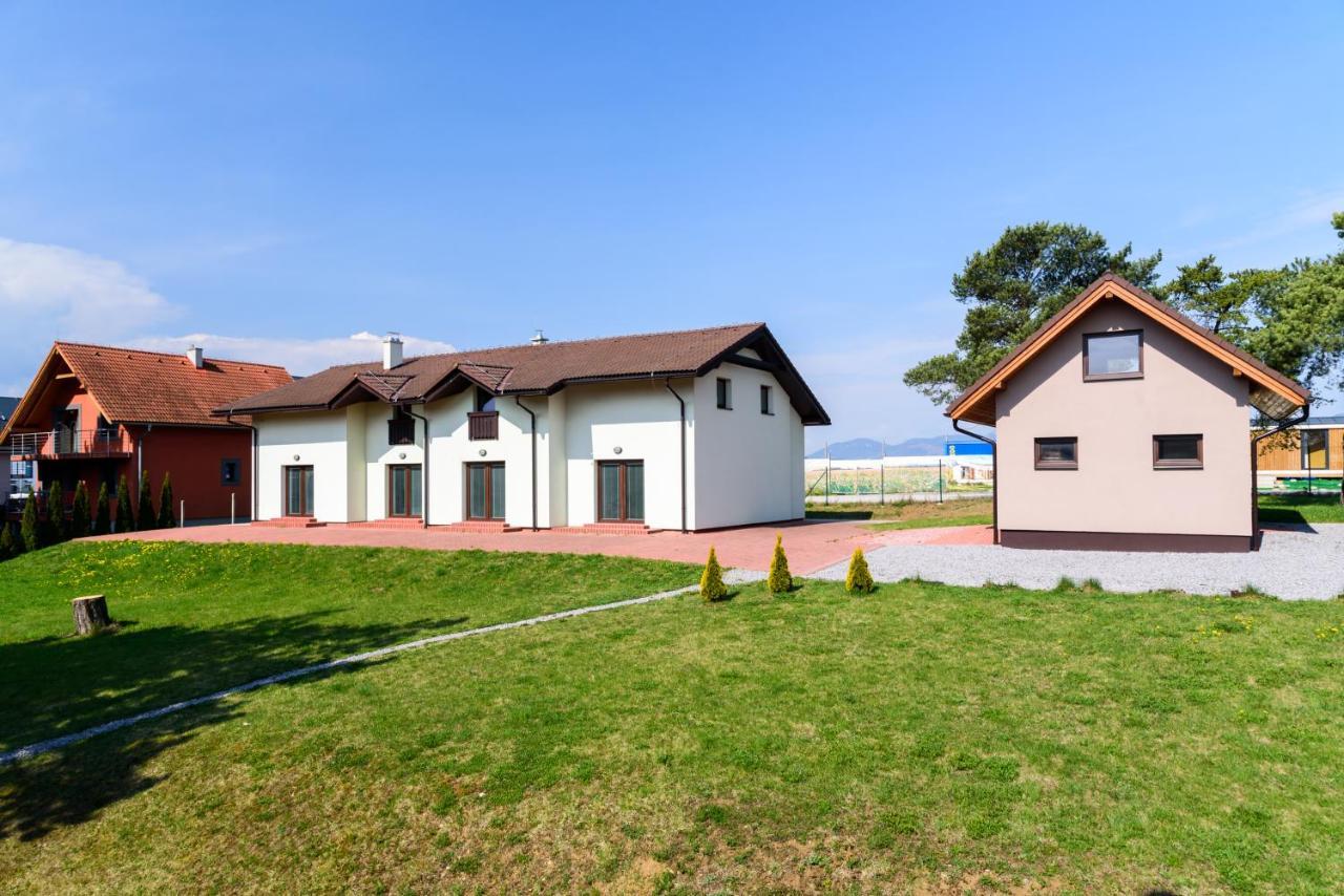 Apartmany Raztoky ลิฟตอฟสกีมิคูลาช ภายนอก รูปภาพ