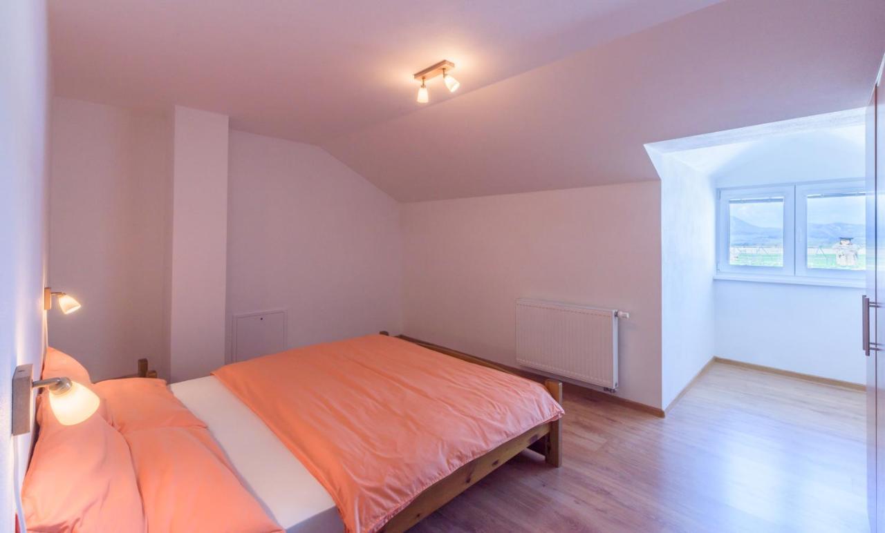 Apartmany Raztoky ลิฟตอฟสกีมิคูลาช ภายนอก รูปภาพ